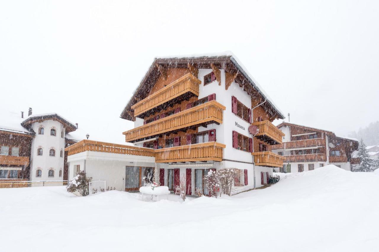 Haus Miranda Graechenアパートメント エクステリア 写真